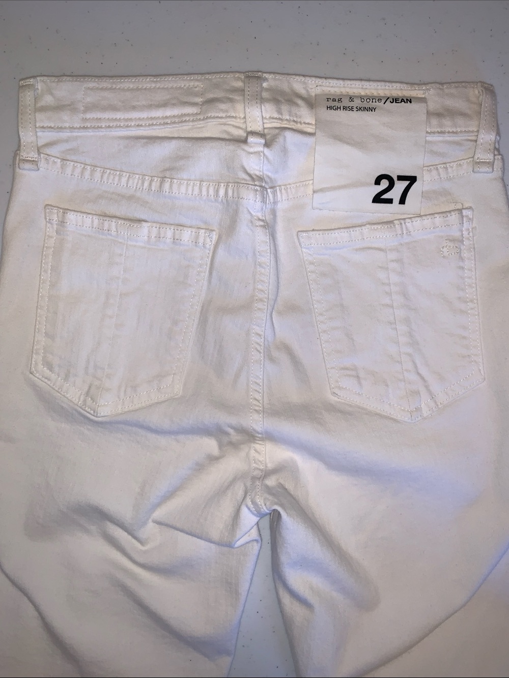 MSRP $198 Tag & Bone high-rise white skinny jeans 27